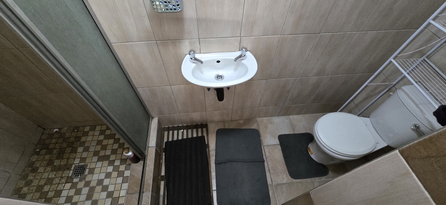 4 Bedroom Property for Sale in Geelhoutpark North West
